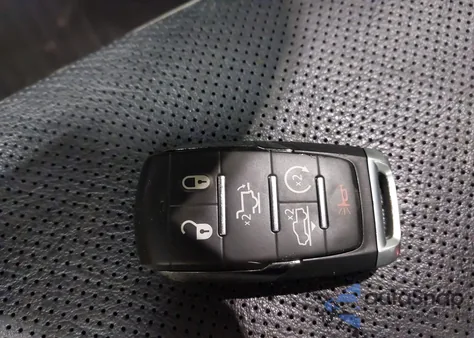 2023 Ram 1500 Limited 4X4 5'7 Box from USA, damaged, VIN 1C6SRFHT1PN639153